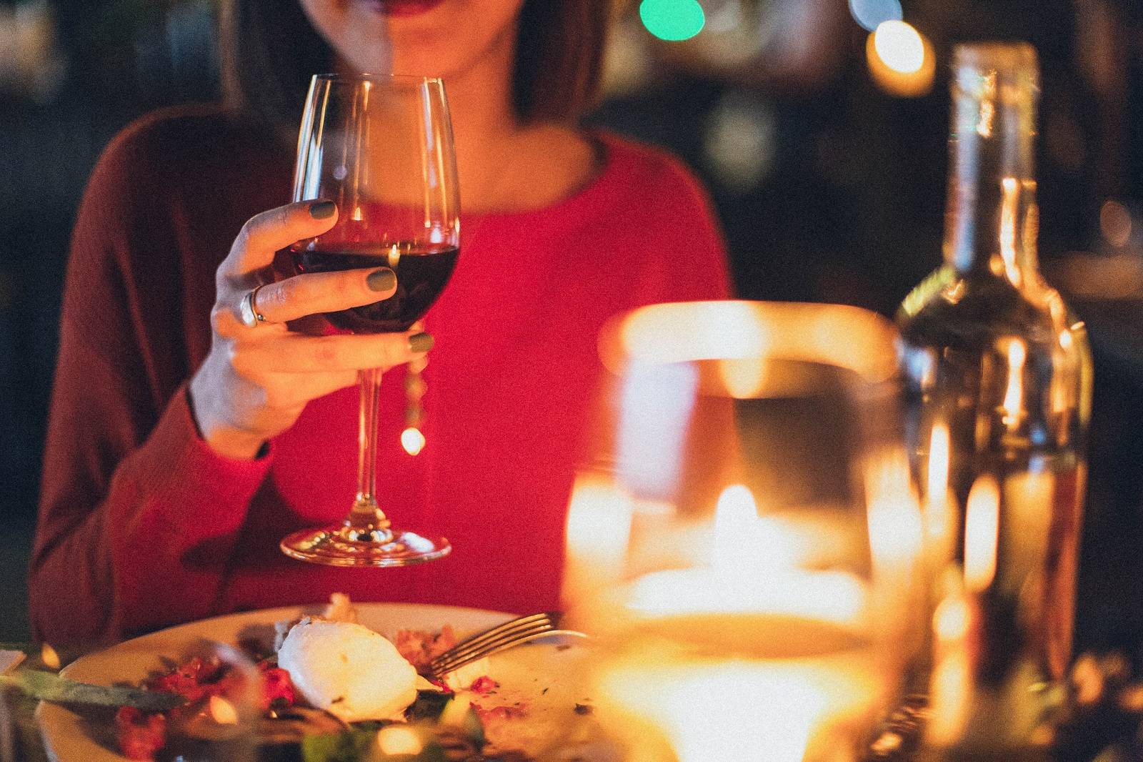Una cena romántica bastará para conquistar a este signo