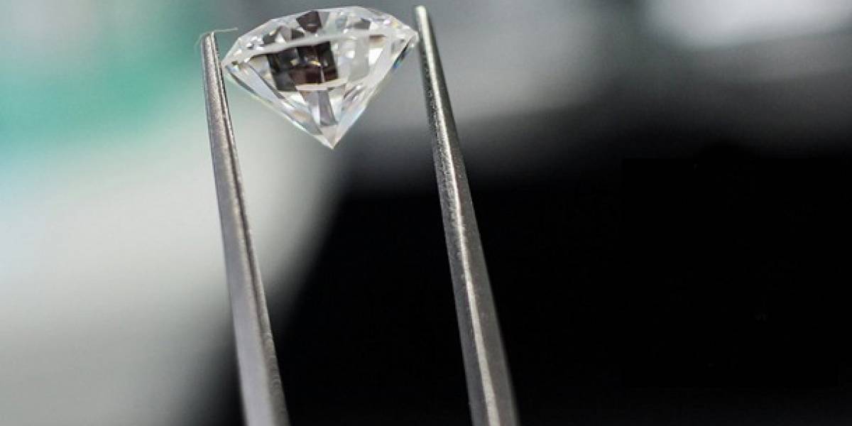 Ciencia: Logran teletransportar información dentro de un diamante