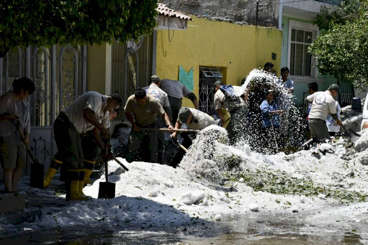 Granizo causa daños en 457 viviendas en Guadalajara y Tlaquepaque