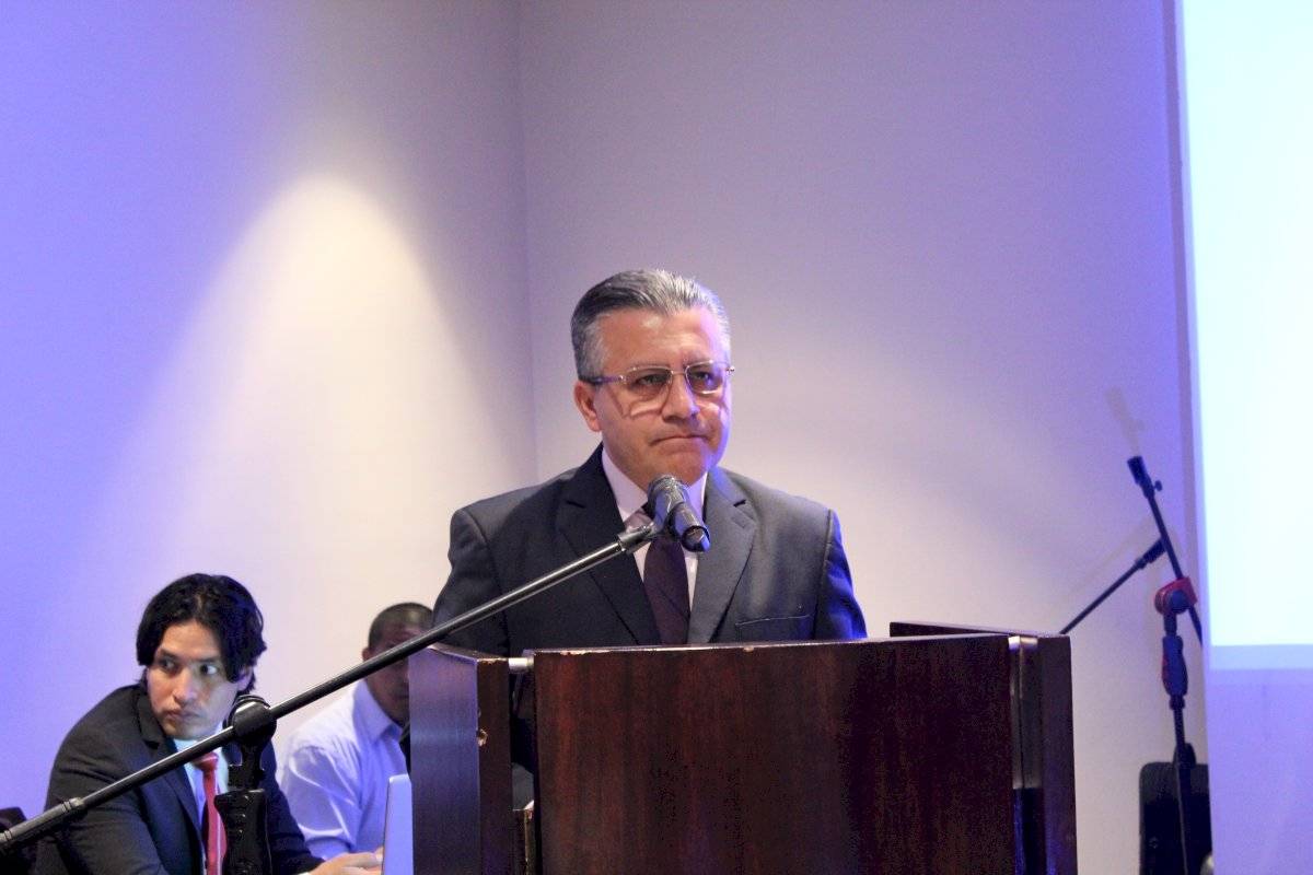 Alberto Geovanny Bustos, Gerente de CoopMego