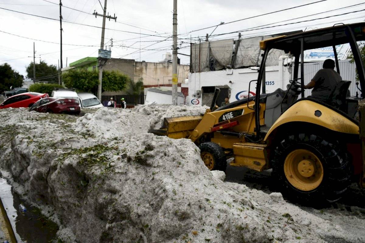 Granizo en Guadalajara: buscan fondos federales para damnificados