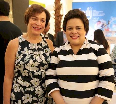 Carmen Esteva y Anya Damirón.