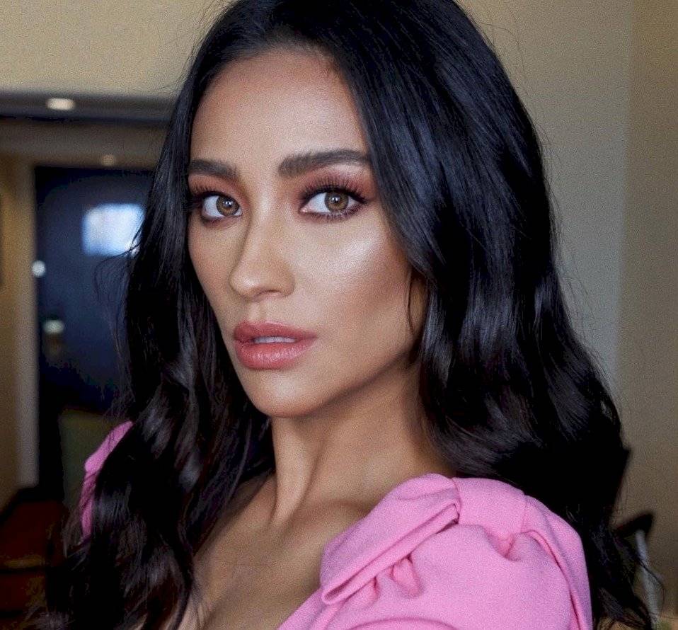 Shay Mitchell