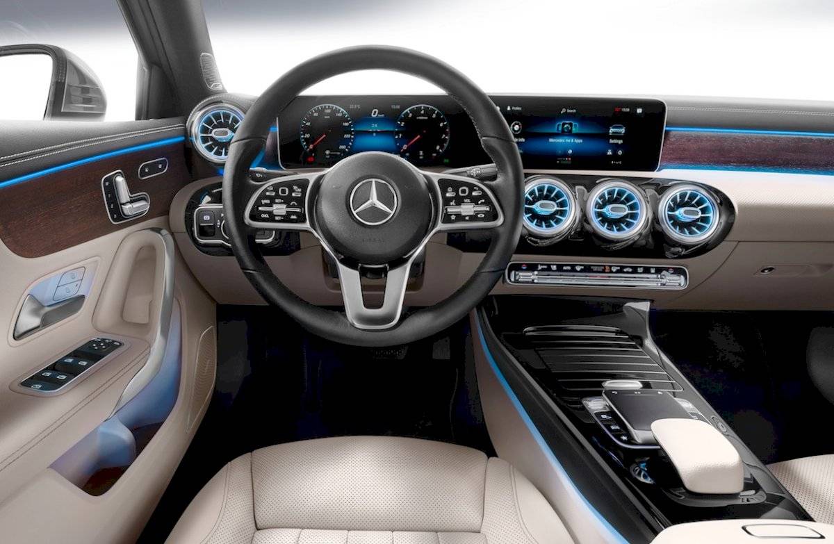Mercedes-Benz Clase A Sedán