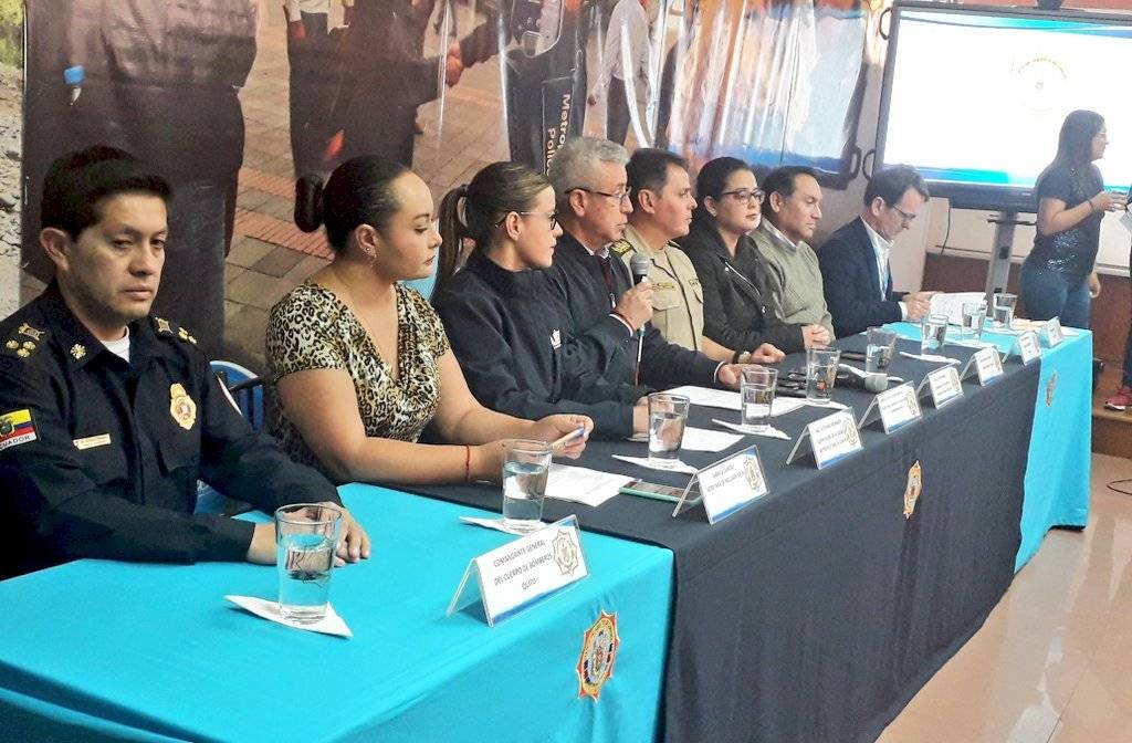 Rueda de prensa de retiro de venezolanos en la de Whymper