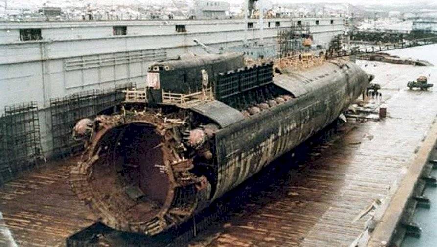 Al estilo de la Unión Soviética: Rusia declaró "secreto de Estado" accidente de submarino con catorce muertos
