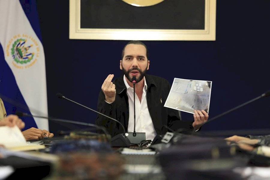 Nayib Bukele en conferencia de prensa