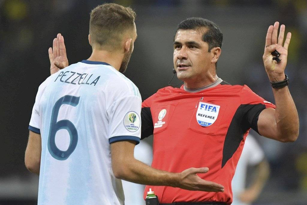 Roddy Zambrano árbitro Brasil-Argentina