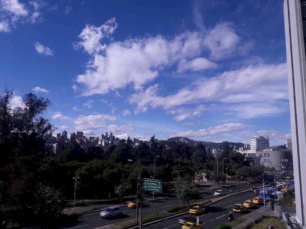 Sol en Quito