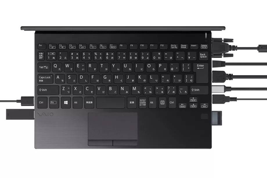 Vaio volvió y no en forma de fichas, sino que con una laptop ultraportátil Vaio volvió y no en forma de fichas, sino que con una laptop ultraportátil
