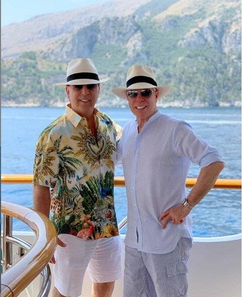 Tommy Mottola y Tommy Hilfiger