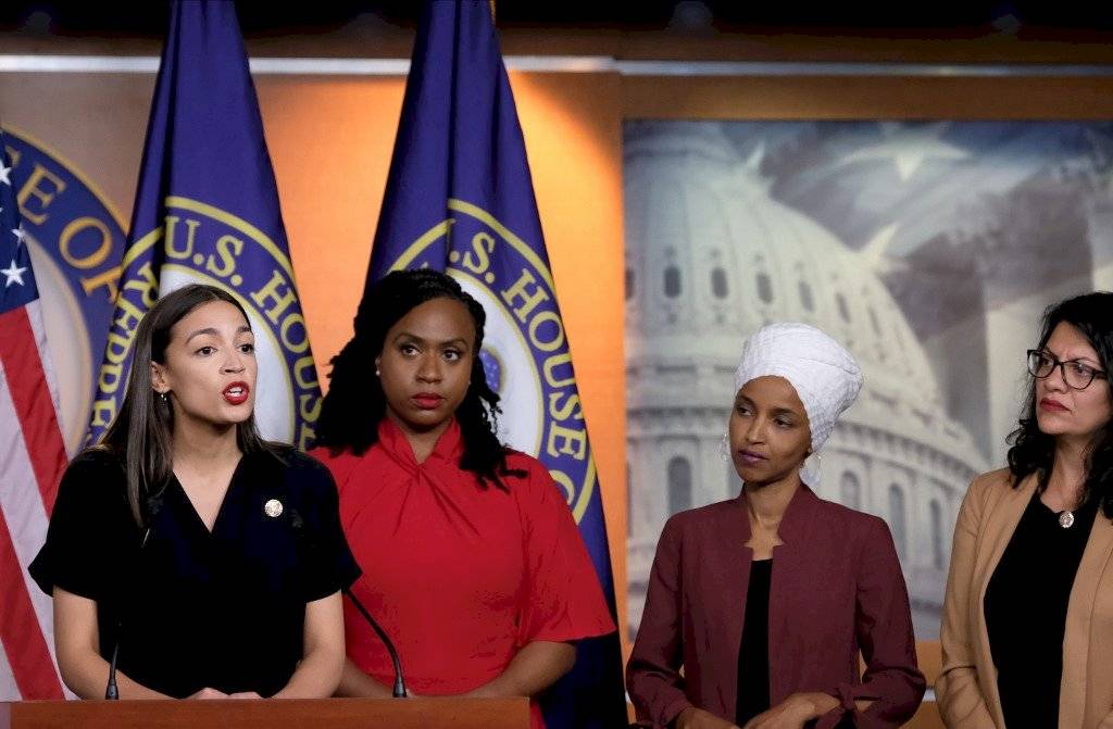 Alexandria Ocasio-Cortez, Ilhan Omar, Ayanna Pressley y Rashida Tlaib