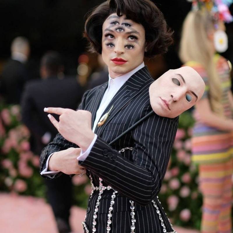 ezramiller87fdab-0d0d11ef56ccae97459648a04265f3c5.jpg