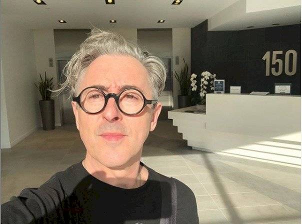 Alan Cumming