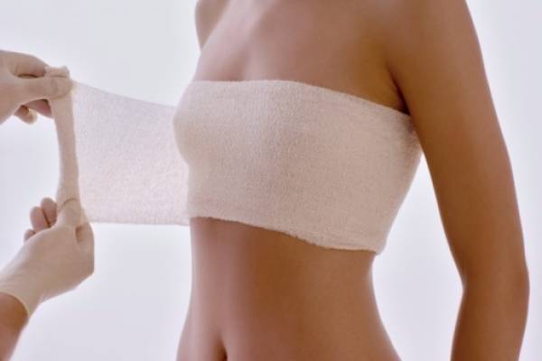 Image result for Retiran de la venta en todo el mundo implantes mamarios vinculados a un raro tipo de cáncer