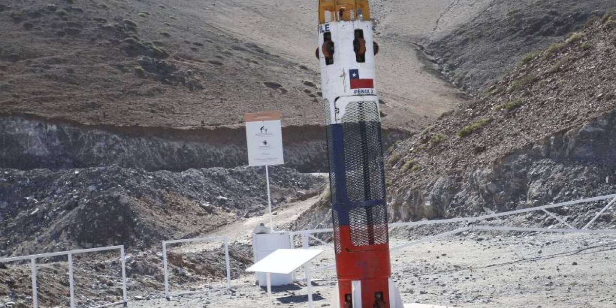 Gobierno de Chile regalará una réplica de la cápsula Fénix a invitados