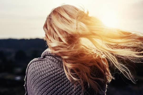Cómo Decolorar El Cabello Para Lograr Un Rubio Natural Con