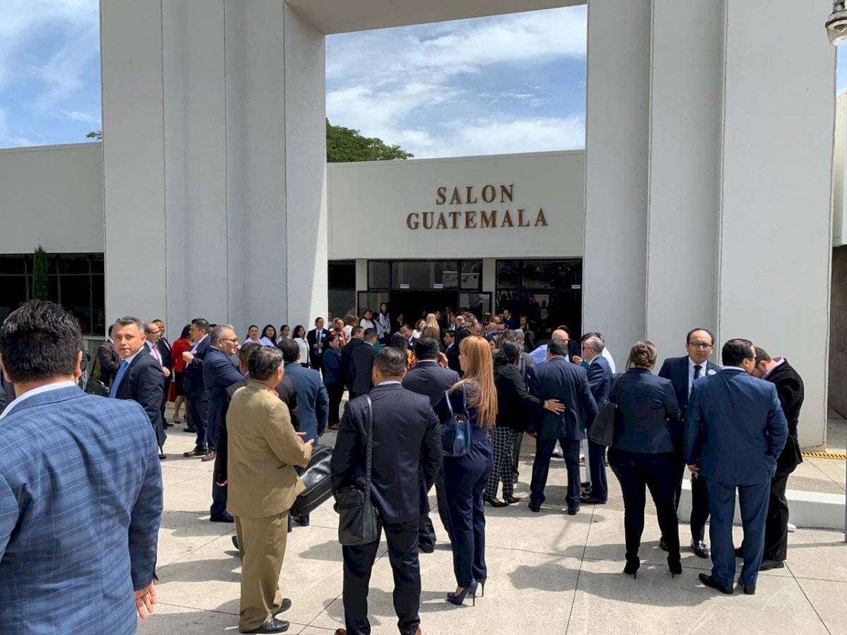 Abogados eligen a sus representantes.