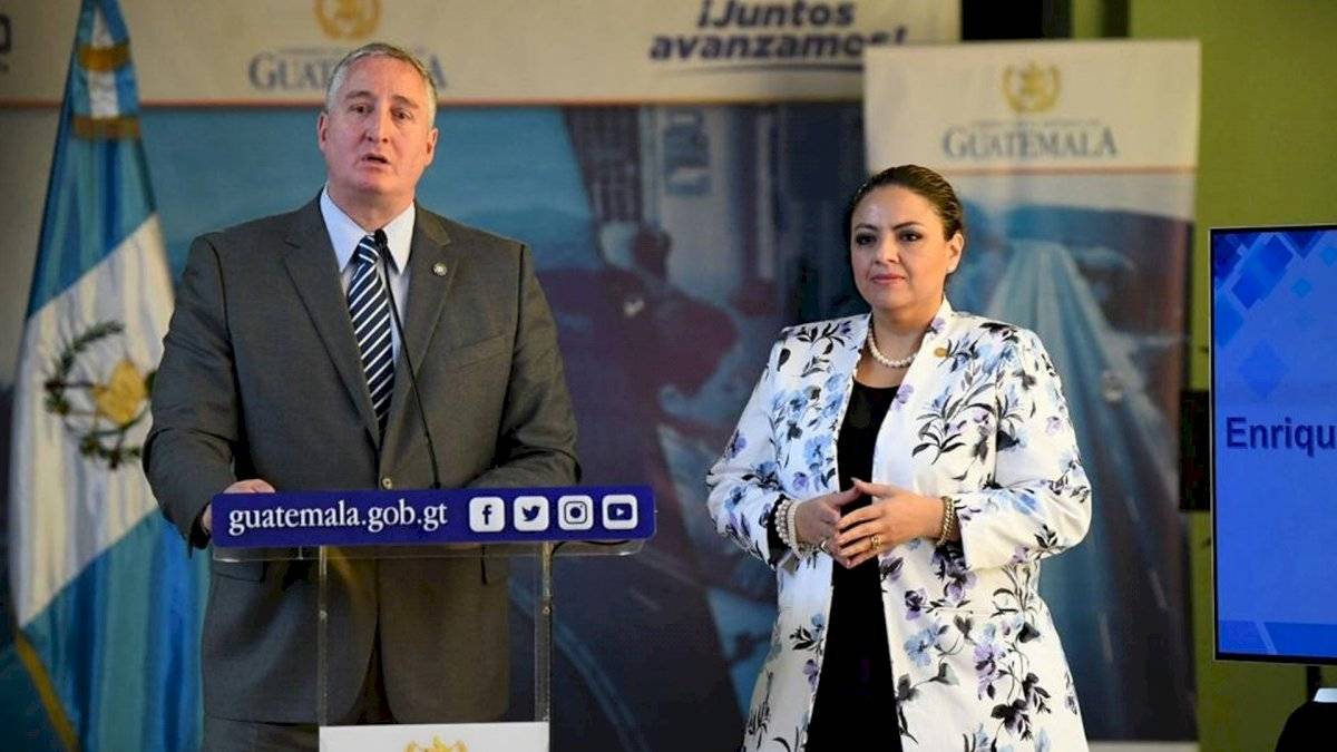Enrique Degenhart y Sandra Jovel