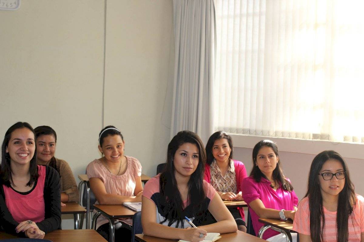 Becas - Fundación Bolar