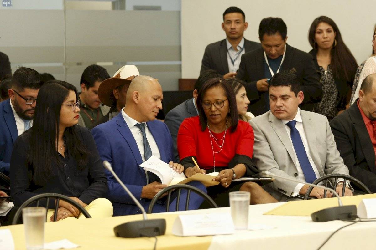 La Sesión de la Comisión de Fiscalización, recibe a los miembros del CPCCS, para que presenten sus pruebas de descargo, dentro del juicio político presentado en su contra, Asamblea Nacional.