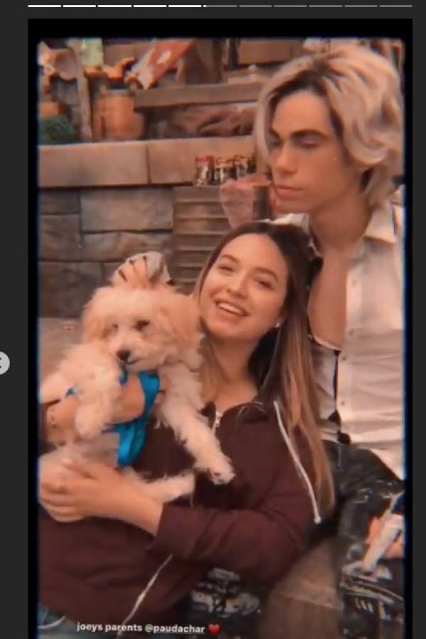 Sofia Carson y Cameron Boyce