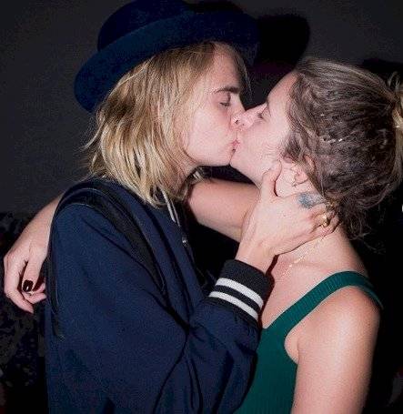 Cara Delevingne y Ashley Benson