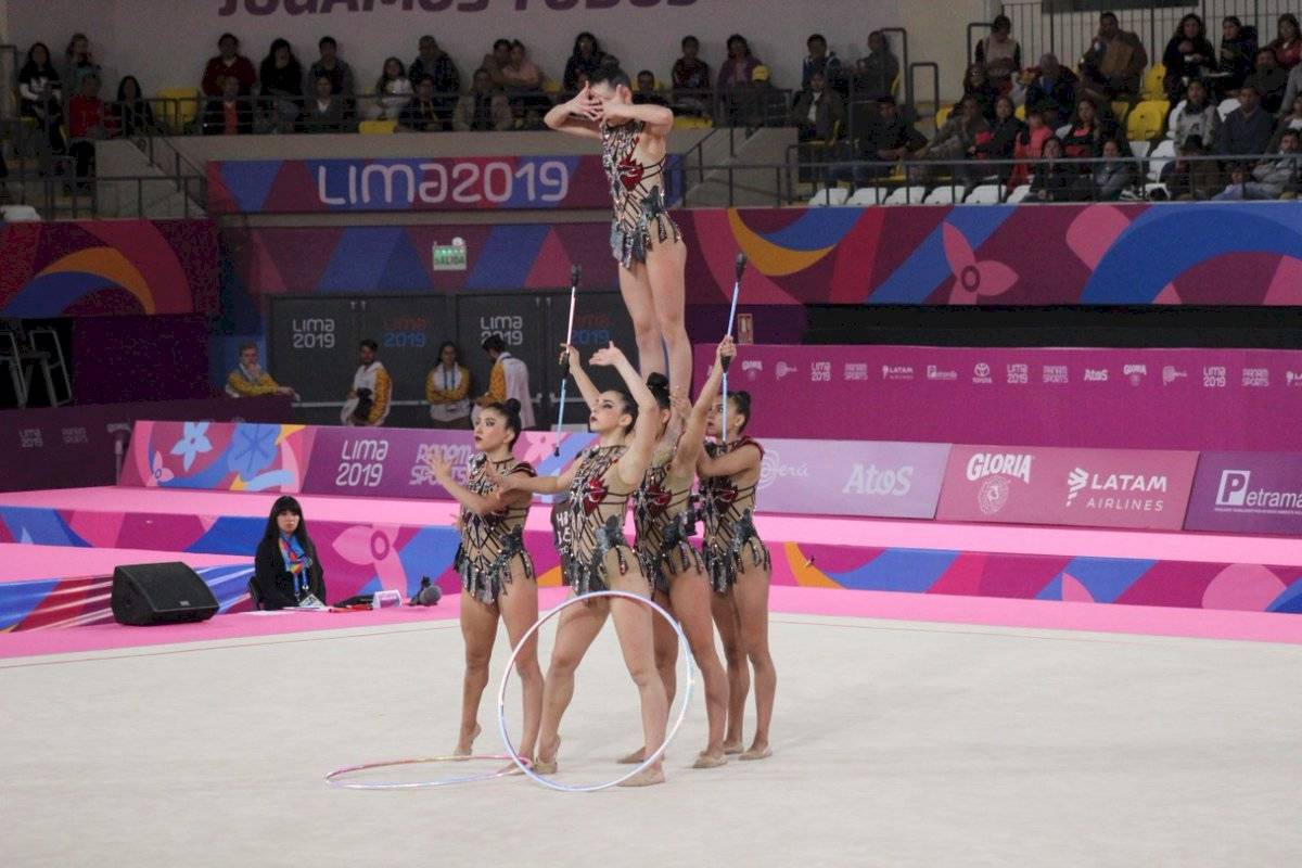 equipo de gimnasia rítmica