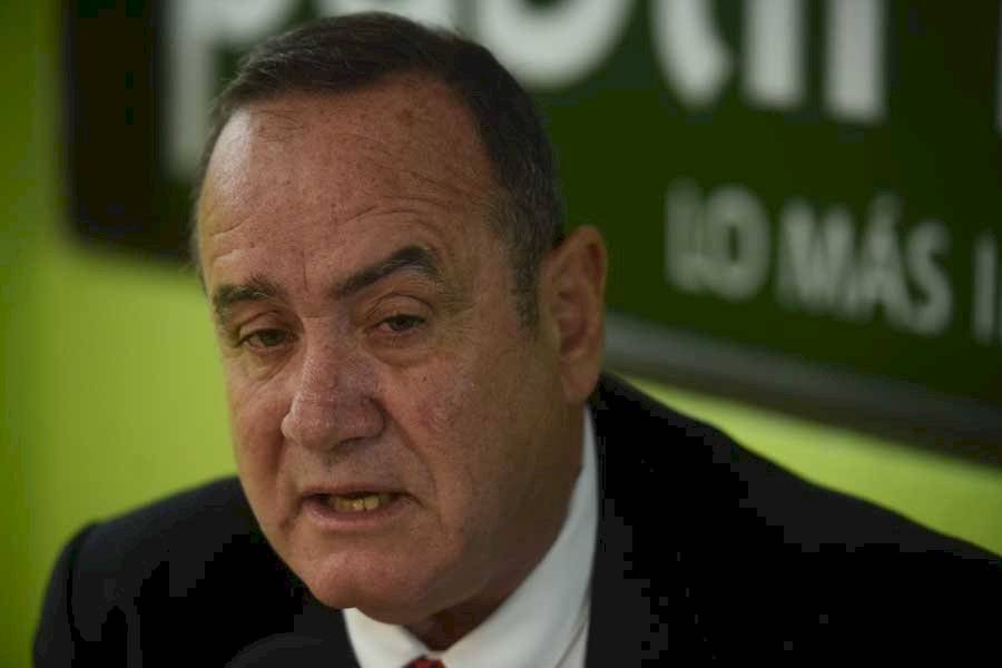 Alejandro Giammattei Falla, candidato del partido VAMOS