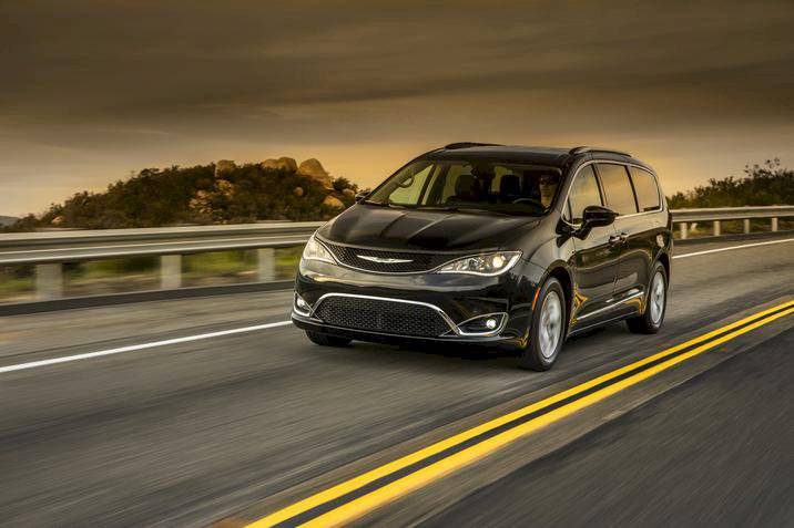 chryslerpacifica-a495bfb75e7c4b3cd227f28aea63e6df.jpg