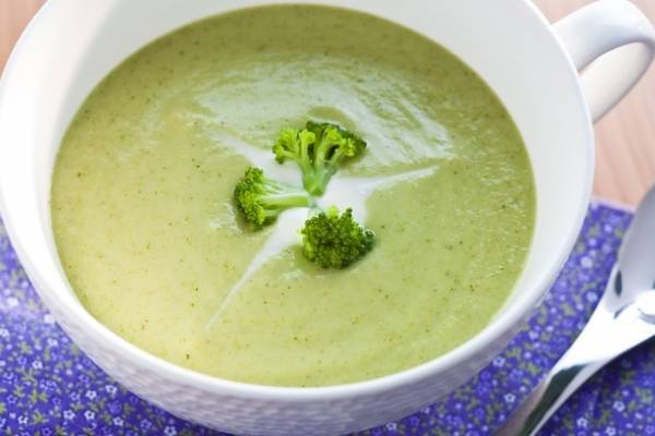 SOPA CREME DE BRÓCOLIS E COUVE-FLOR