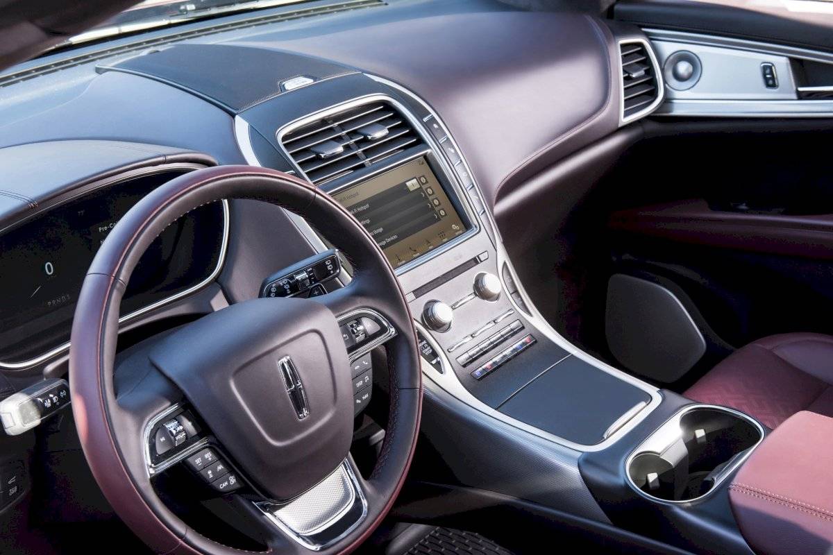 lincolnmkx20199-baa21c3b99523ea2d1de616964a5c1e4.jpg