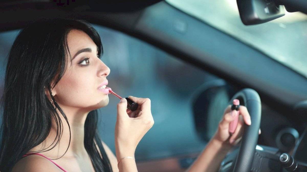 mujeresmaquillaj-2d23de721c386293eb43d8d89c44d589.jpg
