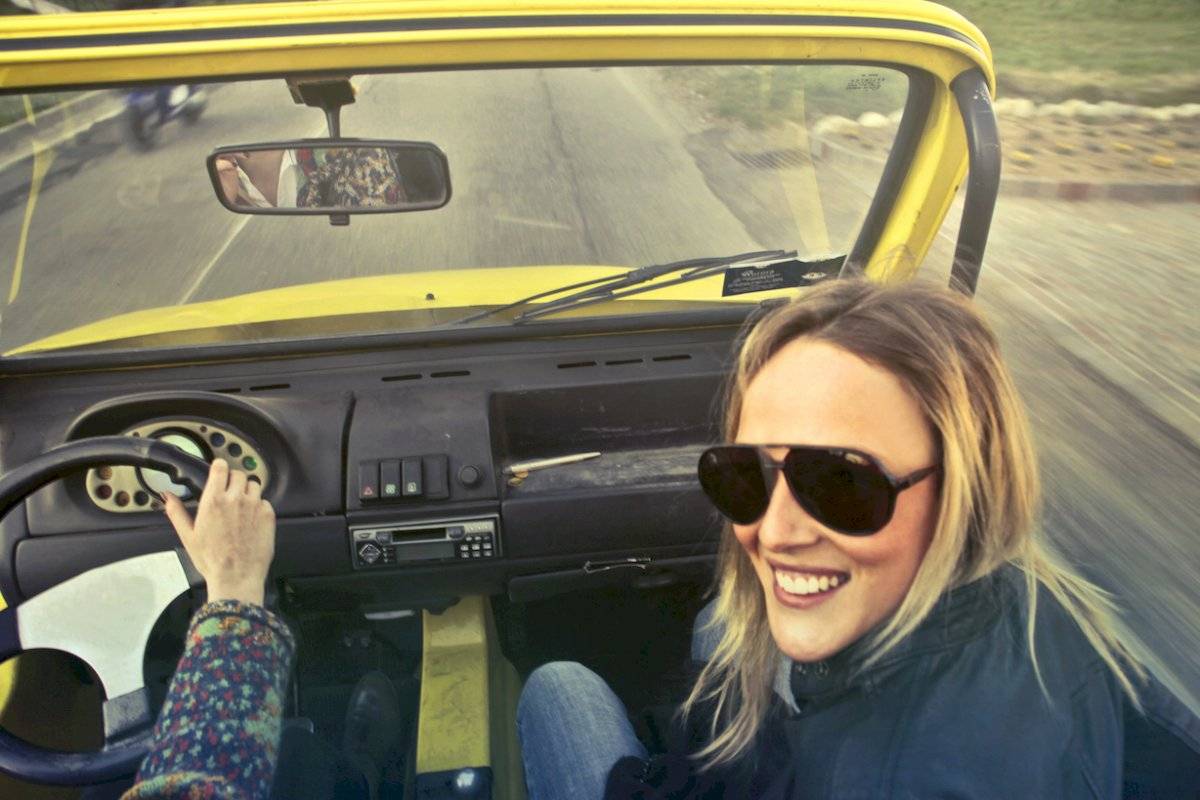 mujeresconducien-f0c6dacb3c3f3ad35ad46b20c23f8c0f.jpg