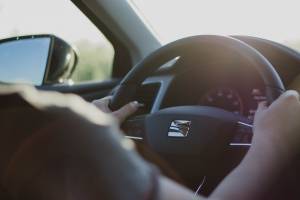 steeringwheel220-88ff4d9836f88a079c7308fb074938eb.jpg
