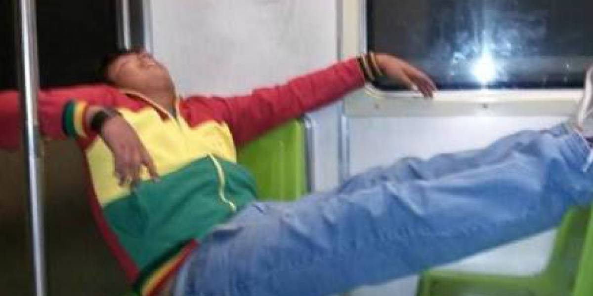 CDMX: Te pueden multar por quedarte dormido en el Metro