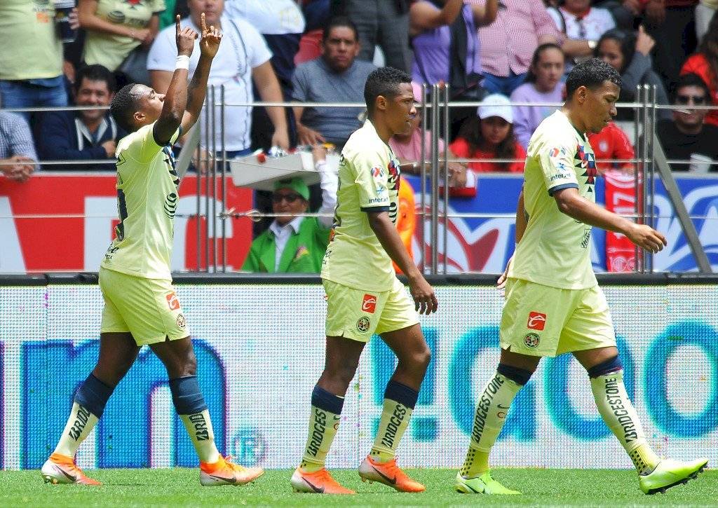 Guillermo Ochoa causa expectativa a su llegada a México