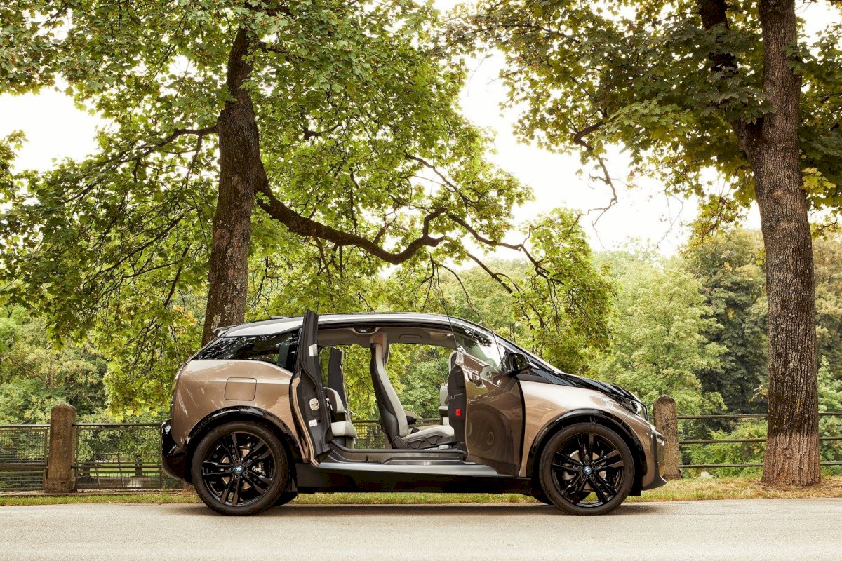 BMW i3 2019-10