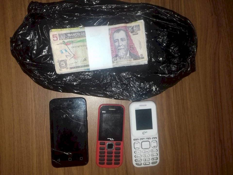 capturan a mujer en zona 11 por extorsión