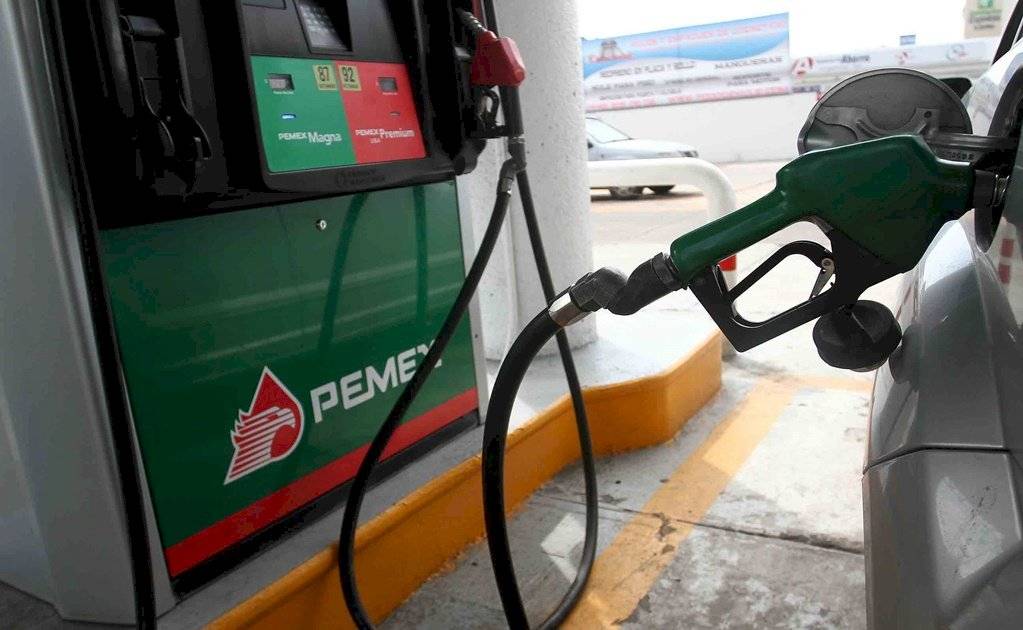 Cargar gasolina