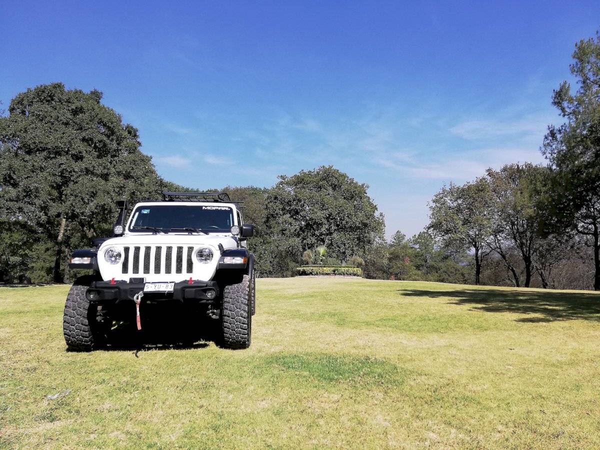 jeepymopar4copia-4cc9e32909473911937809072fe3f5e3.jpg