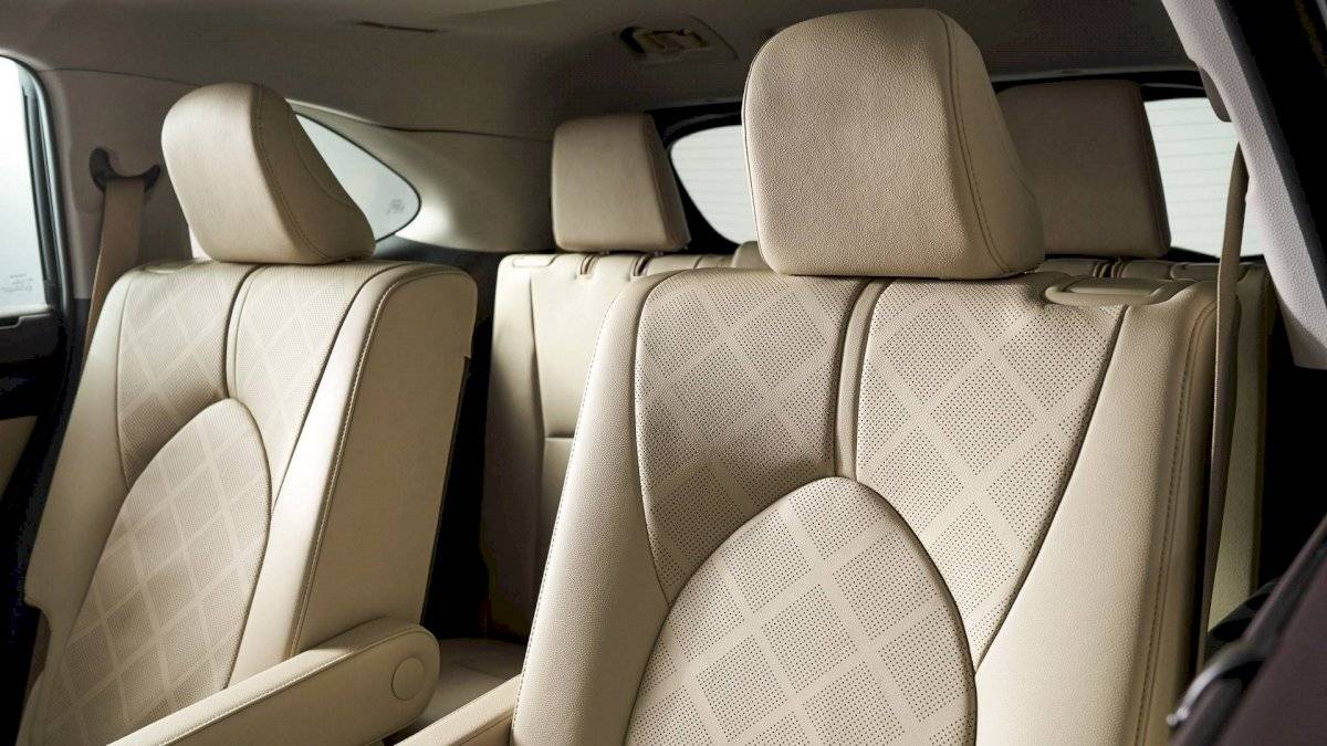 toyotahighlander-9e0cd89621de352525a8bfbd1870e9cd.jpg