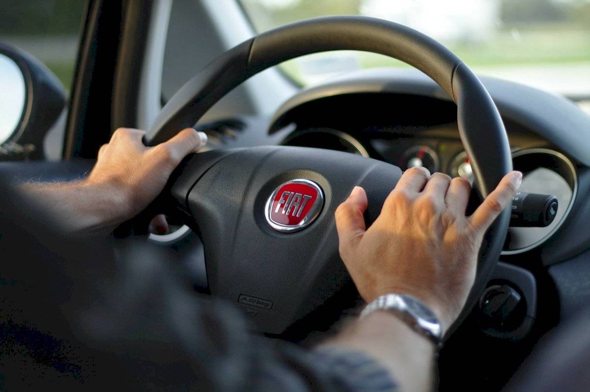 carfiatpuntodriv-01e5b9c23eb6c79c502307580d2b2748.jpg