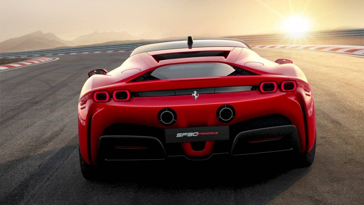 ferrarisf90strad-61eaab6b51b4e7c8d4ad1bcd3b42955f.jpg