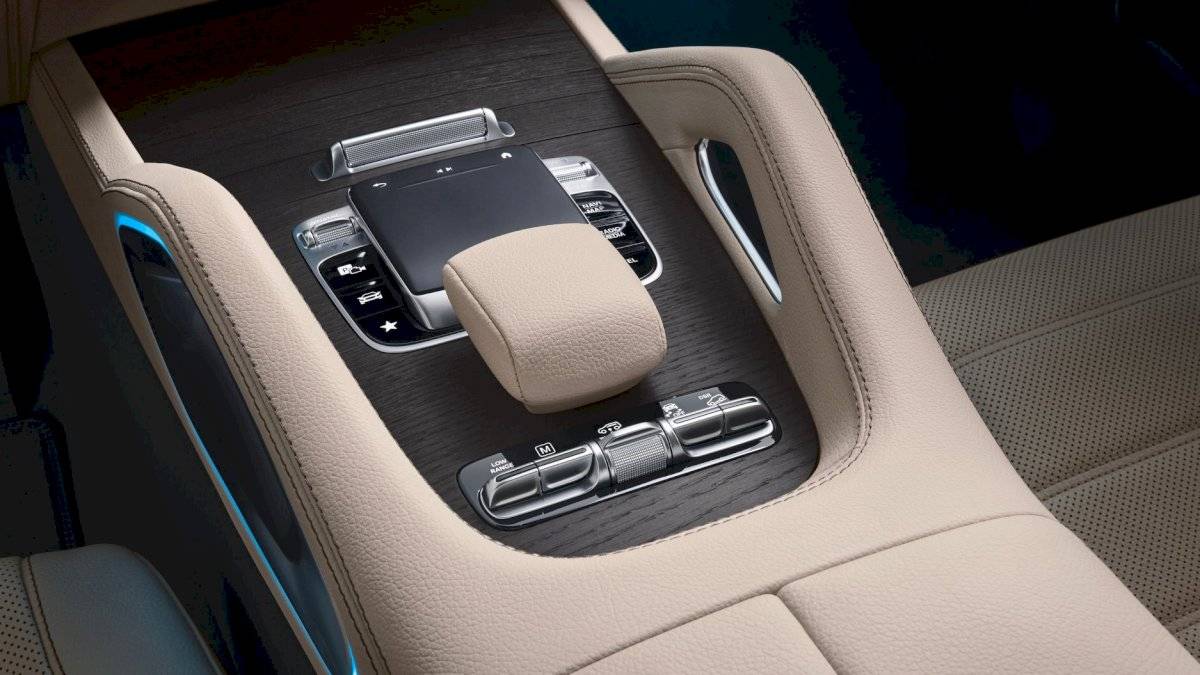 mercedesbenzgls2-11c8a52c6d0395212879df6ad9706d9a.jpg