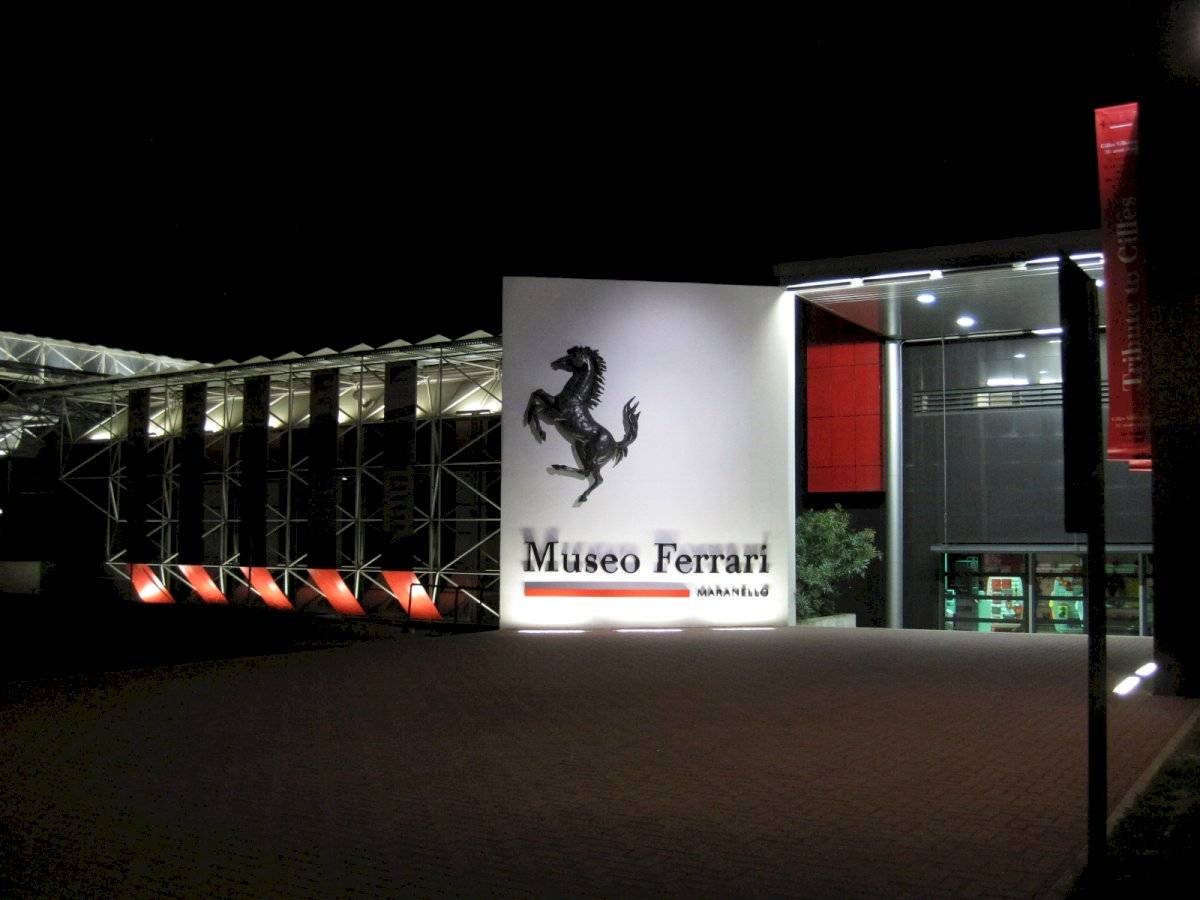 musecc81eferrari-a30a87ec7562dc35ef3fcbefab65f19d.jpg
