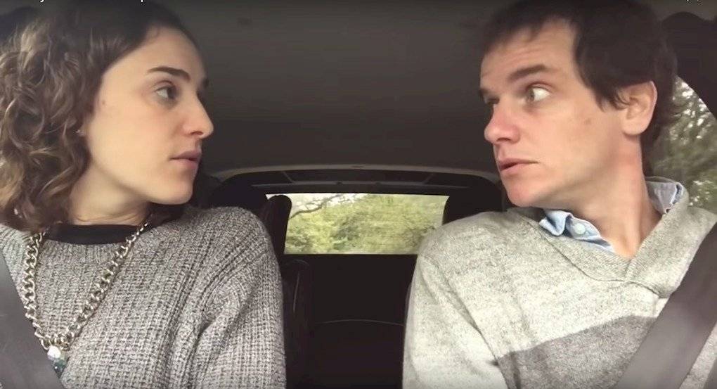 pareja auto