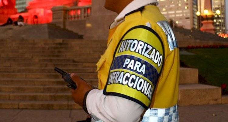 policicc81asdetr-ac14d159434eb663c6104aaf6496412e.jpg