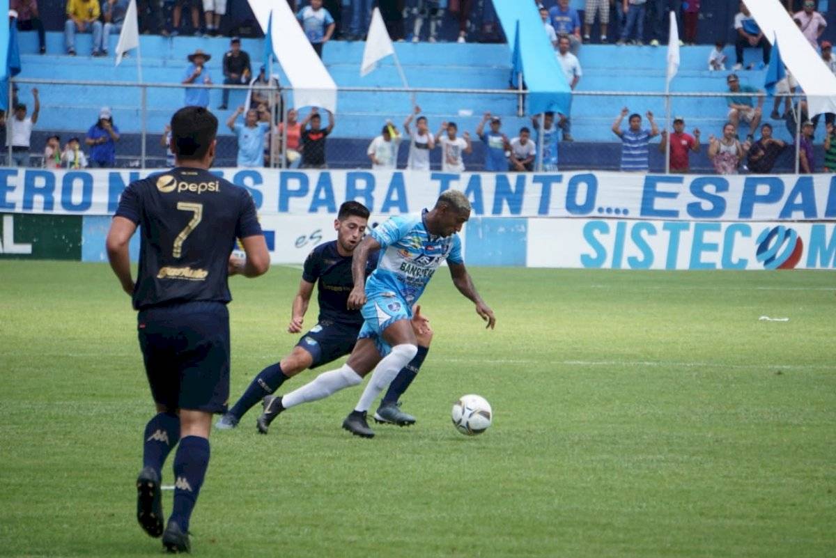 Santa Lucía recibe a Comunicaciones