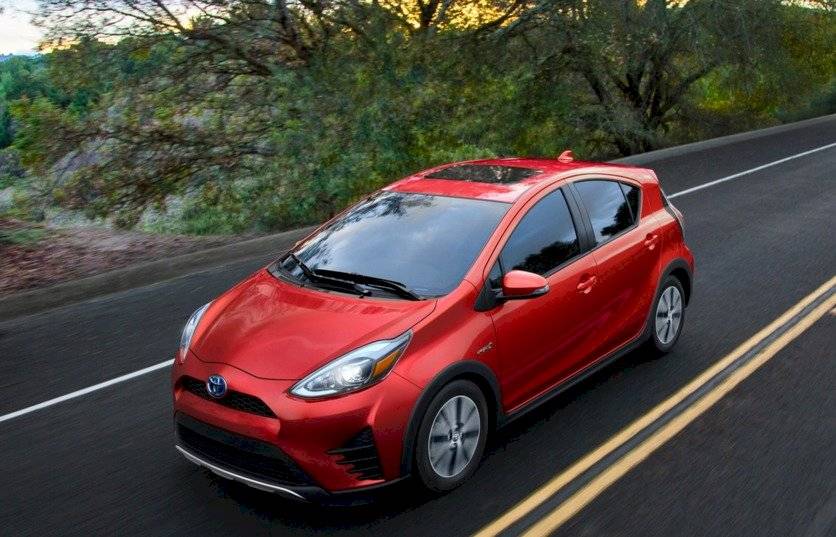 toyotapriusc2018-c70cd074d18230d81148be8a9c7029ba.jpg